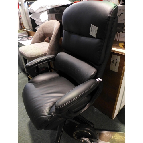 3039 - La-Z-Boy Air Executive Chair  (Model 51537) Original RRP £189.99 + Vat   (247-68)  * This lot is sub... 