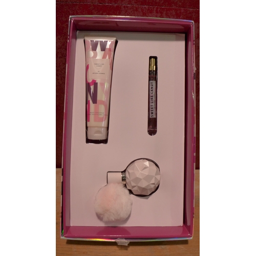 3123 - Ariana Grande Sweet Like Candy Gift Set (247-275)  * This lot is subject to vat