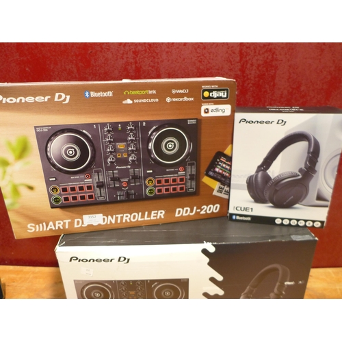 3152 - Pioneer Dj Bundle - Ddj-200 & Hdj-Cue1Bt-K, , Original RRP £164.99 + Vat            (247-71)  * This... 