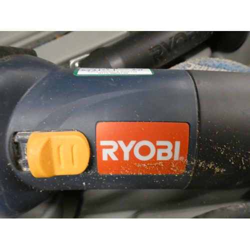 2018 - Ryobi EAG-8011 115mm angle grinder in case - W