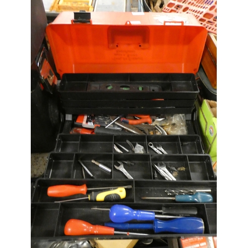 2025 - Plastic toolbox with approx 30 hand tools