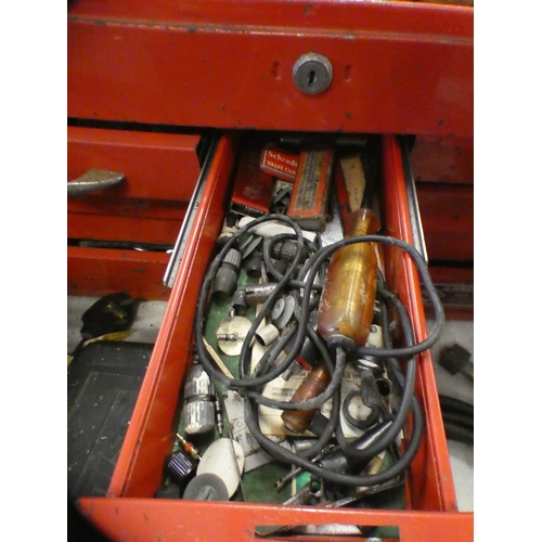 2067 - Red metal toolbox with hand tools, mainly spanners including Snap-On