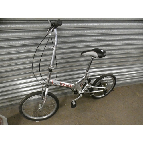 2084 - Excel folding aluminium bike (Police repossession)