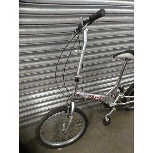 2084 - Excel folding aluminium bike (Police repossession)