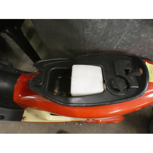 2145 - Forest mini moped, red/white