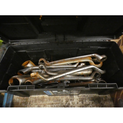 2163 - Vinyl tool chest & 30-40 large van spanners