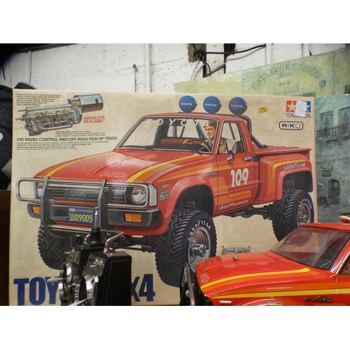 2279 - Tamiya Toyota 4x4 1/10 radio controlled off-road pick-up truck, built with original box (in wood che... 