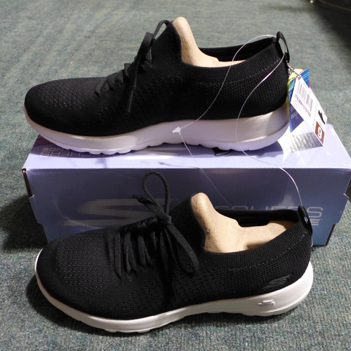 3209 - Pair of women's Skechers, Go Walk Joy trainers, UK 6 * this lot is subject to VAT