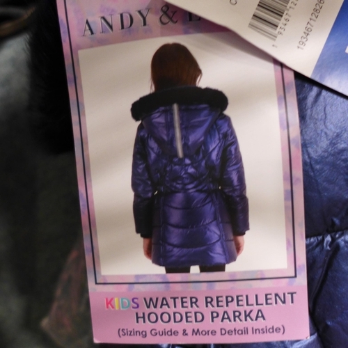 3200 - 3 Children's Andy & Evan hooded parka's - mixed sizes * this lot is subject to VAT