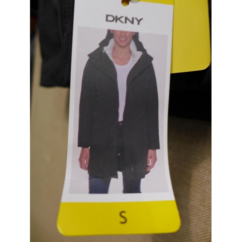 3368 - Women's DKNY black and white 2-in-1 hooded coat, size S * this lot is subject to VAT