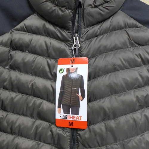 3370 - 2 Women's 32° Heat winter jackets, mixed colours and sizes * this lot is subject to VAT