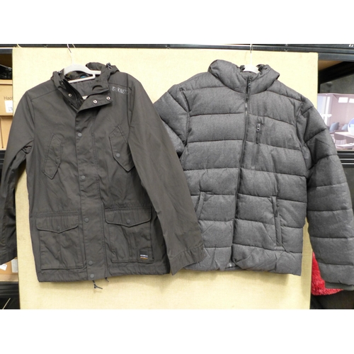 3372 - 2 Men's hooded coats (1 Levi's) mixed sizes and colours * this lot is subject to VAT