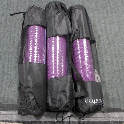 3392 - Bike accessories and three yoga mats in carry cases