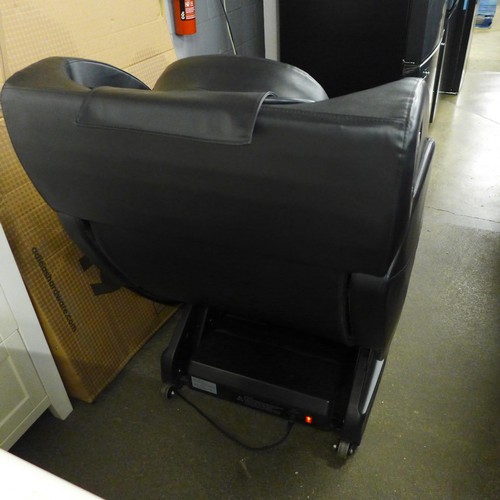 1524 - A V Comfort zero gravity massage chair