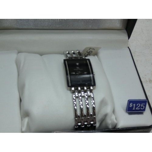 2334 - 4 Boxed wristwatches: 1 Geneva with cufflinks and tie pin; 2 Omaki lady's fashion/occasional watches... 