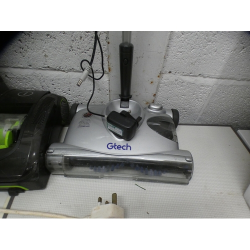 2392 - G-Tech electric floor sweeper