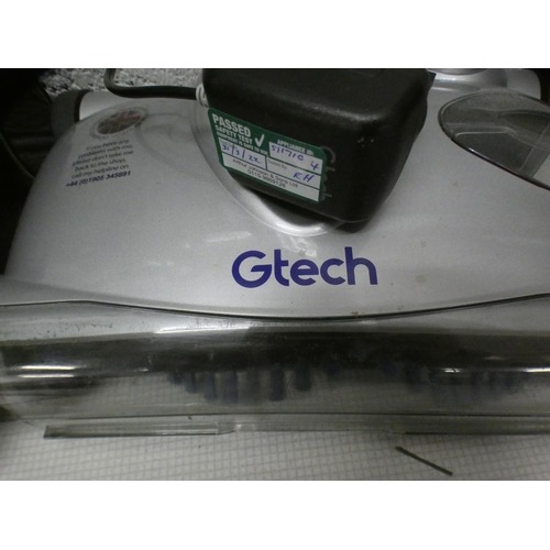 2392 - G-Tech electric floor sweeper