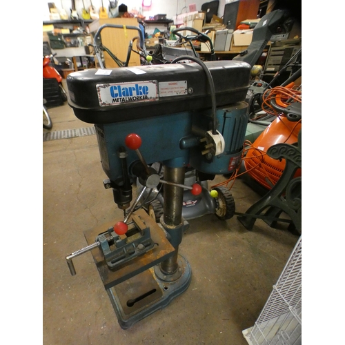 2466 - Clarke metalwork pillar drill with machine vice