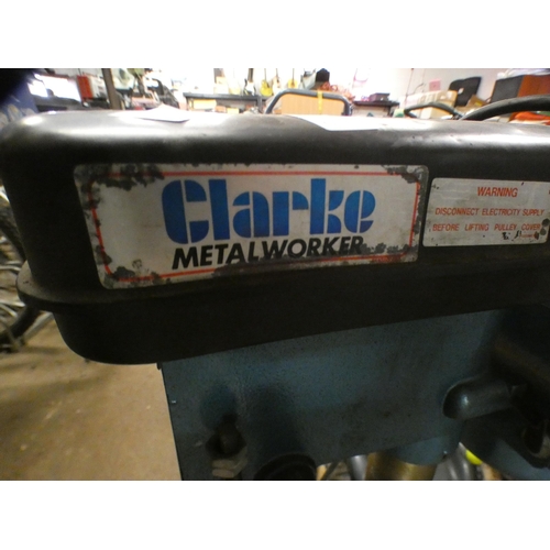 2466 - Clarke metalwork pillar drill with machine vice