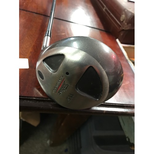 2318 - Titleist golf 11.5 driver