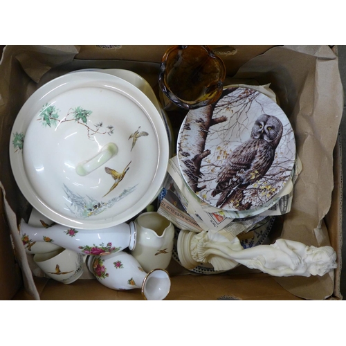 1080 - Mixed china including Royal Doulton Coppice, four Spode blue and white plates and collectors plates,... 