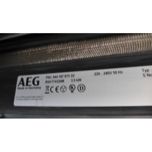 3102 - AEG Single Pyrolytic Oven Model: BPK742320M, H594xW594xD567,  Original RRP £740.83 + vat  * This lot... 