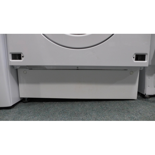 3118 - Bosch Integrated Washer Dryer  H820xW595xD580,    Model: WKD28352GB, Original RRP £945.83 + vat  * T... 