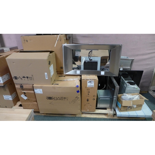 3154 - Quantity of Cooker Hood Extractors * This lot is subject to vat