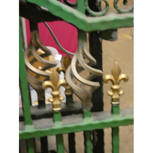 2149 - Pr. of cast metal driveway gates (1.3m x 1.6m at highest point)