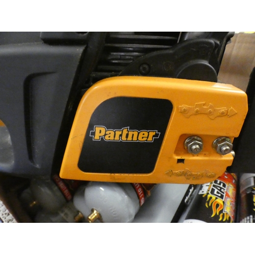 2182 - Partner petrol-driven chainsaw - W