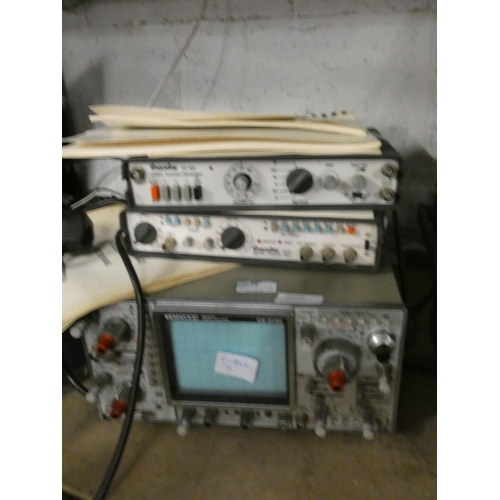 2270 - 150mhz Quad Trac oscilloscope, digital storage unit & function generator