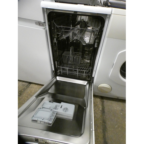 2280 - Hotpoint Aquarius slimline dishwasher