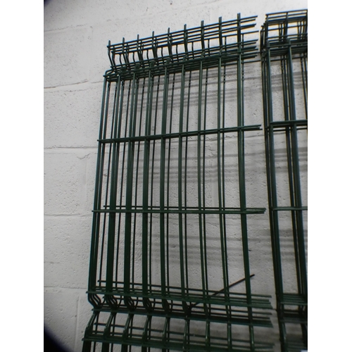 2295 - 5 8ft x 1ft Sections of plastic coated metal mesh fencing