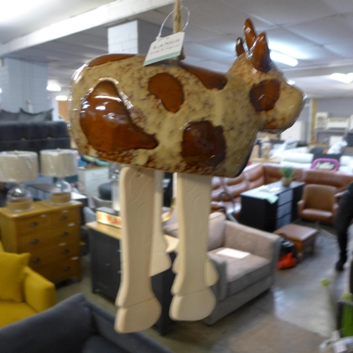 1317 - A ceramic cow windchime (FL54010)   *