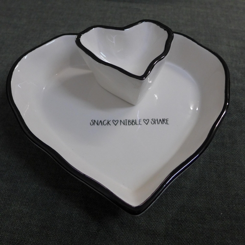 1383 - A heart shape ceramic snack dish (7MM14207)   *