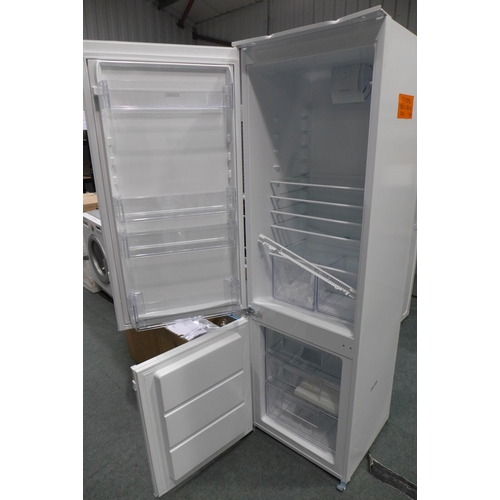 3041 - Zanussi 70/30 Fridge Freezer - Frost Free Model: ZNHN18FS1, H1772xW540xD549, Original RRP £566.66 + ... 