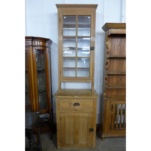 127 - A Victorian pine dresser