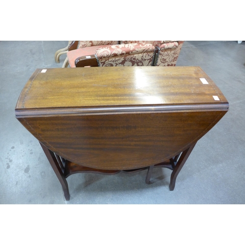 32 - An Edward VII mahogany Sutherland table