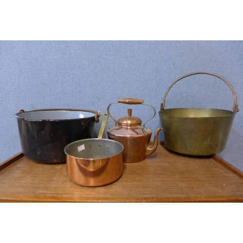 431 - A brass jam pan, a copper kettle, etc.