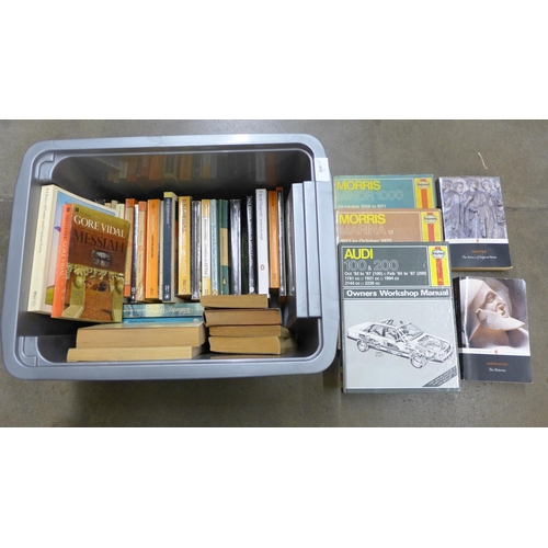 1160 - A collection of Penguin Books and three Haynes manuals**PLEASE NOTE THIS LOT IS NOT ELIGIBLE FOR POS... 