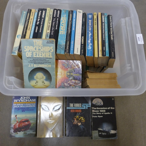 1164 - A collection of science fiction books, mostly Asimov**PLEASE NOTE THIS LOT IS NOT ELIGIBLE FOR POSTI... 