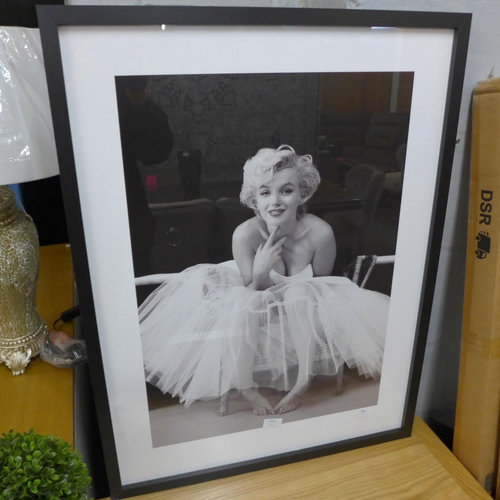 1437 - A  Marilyn Monroe  framed  Print - (Ballerina) - 60X80(PPR4008023)   *