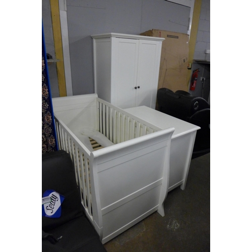 1499 - A Silver Cross white painted double wardrobe, cot and chest of drawers* this lot is subject to vat