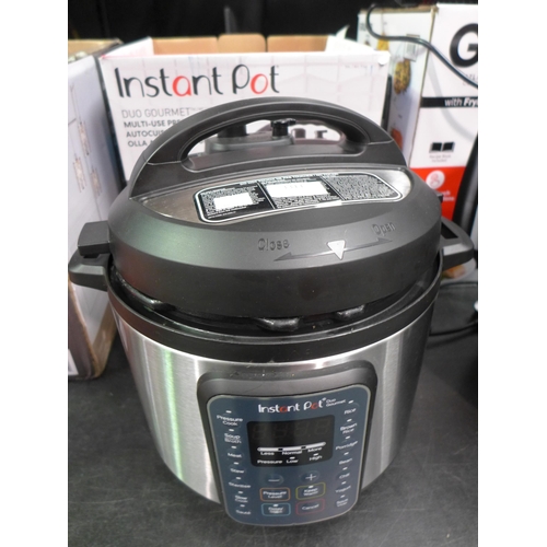 3311 - Instant pot (248-808 )  * This lot is subject to vat