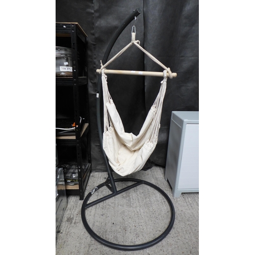 3349 - Cream Fabric Garden Hanging/Swing Chair