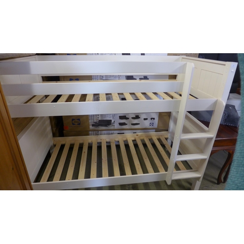 1736 - A white painted Stompa bunk bed