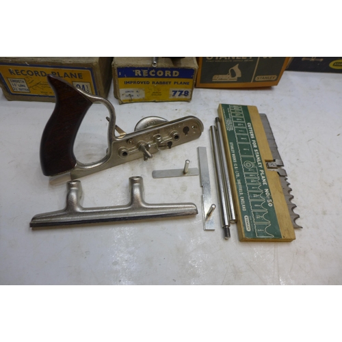 2003 - Record No. 04 ½ plane and 778 rebate plane with Stanley no. 50 rebate plane and portable vice, all w... 