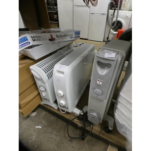 2092 - Oil filled electric heater with 2 other electric heaters - oil -HEA109, CH221GB + CH210GB