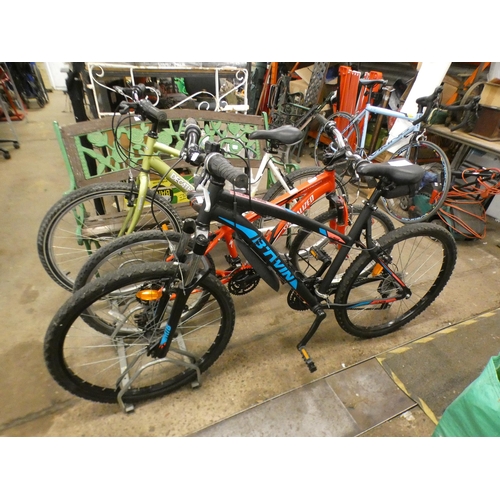 2127 - B-Twin Rockrider 340 MTB