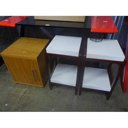 1762 - A pair of darkwood and white lamp tables and a bedside table